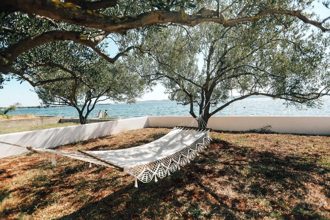 Apartament Seafront Beach House - First Row To Sea Zadar Chorwacja